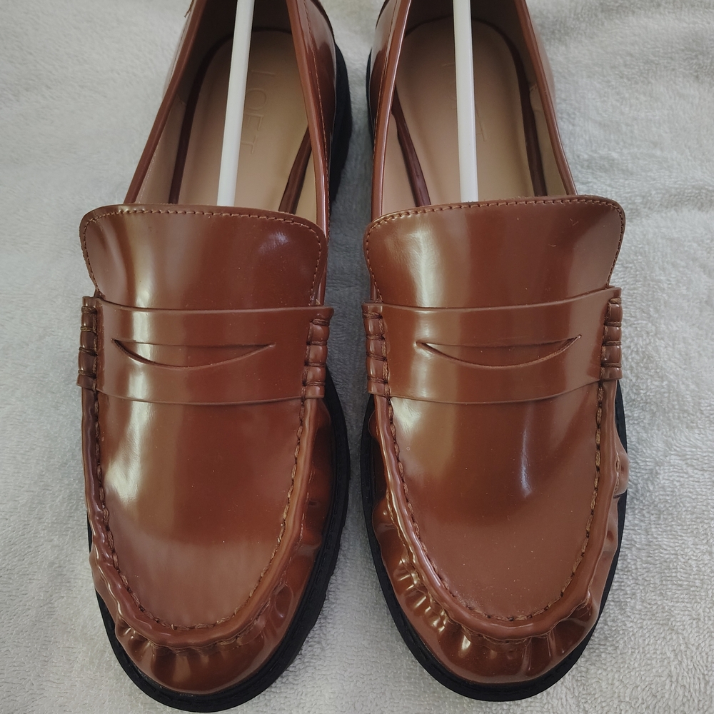 LOFT Women's Brown Glossy Loafers NIB, Size 9M